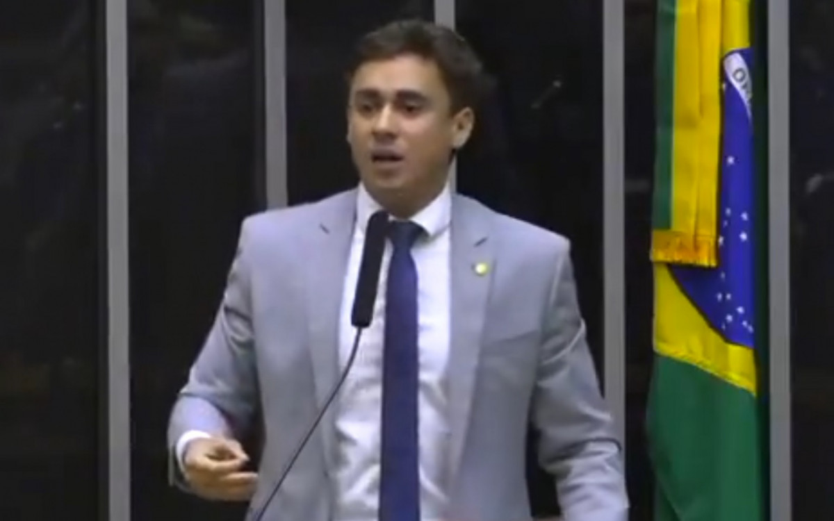 Escândalo! Erika Hilton Denuncia Nikolas Ferreira por Visita a Bolsonaro e Exige Apreensão do Celular