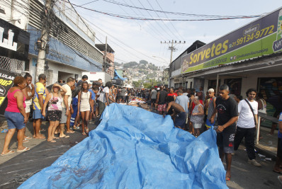 Operação policial incendeia política do país