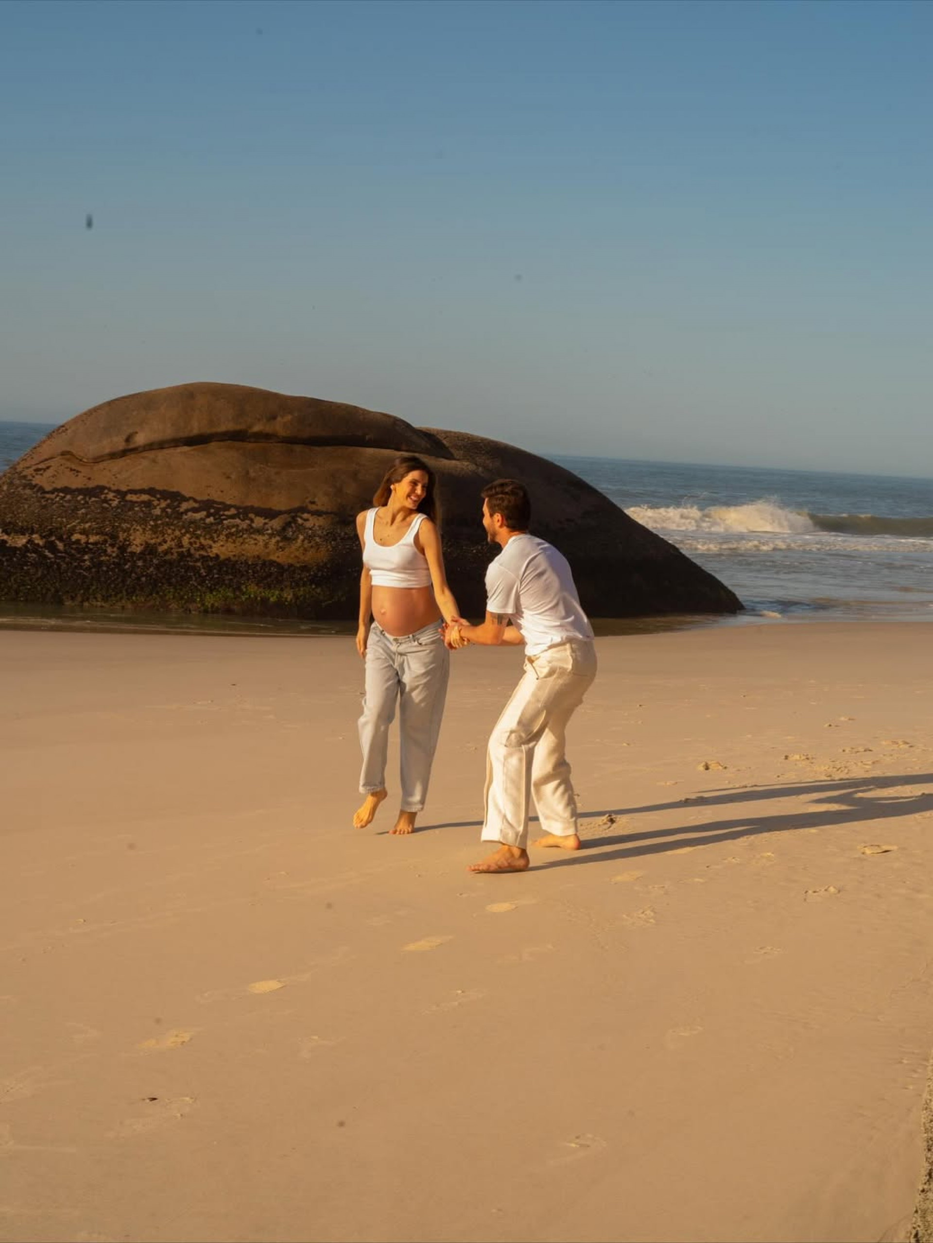 Camila Queiroz espera a primeira filha com Klebber Toledo  - Reprodução/Instagram 