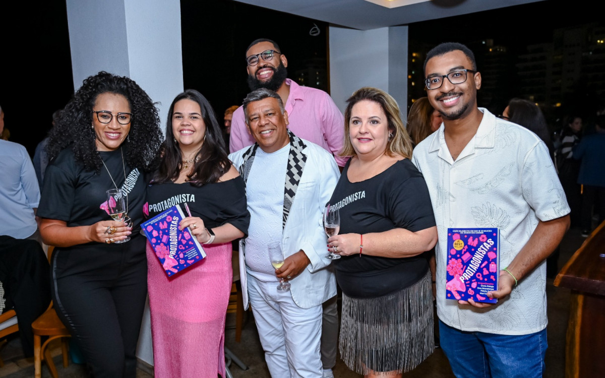 Livro best seller traz trajetória de jovem nascida na Baixada Fluminense