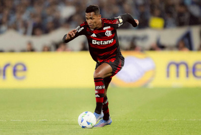 Alex Sandro aborda parceria vencedora com Danilo: 'Espero que esse histórico continue'