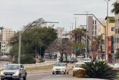 Frente fria chega a Macaé com alerta de chuva forte e ventos intensos