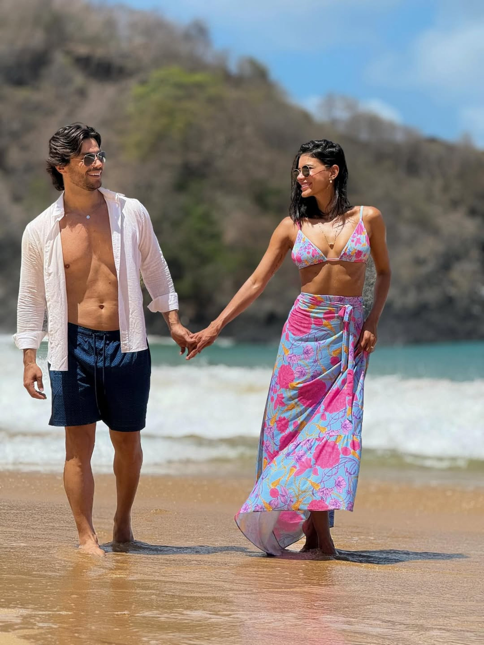 Mariano e Jakelyne Oliveira curtem lua de mel em Fernando de Noronha - Reprodução/Instagram