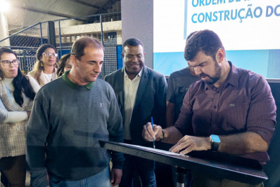 Novo coração da Ajuda de Baixo: moradores celebram início das obras da nova praça e conhecem projetos que vão transformar o bairro