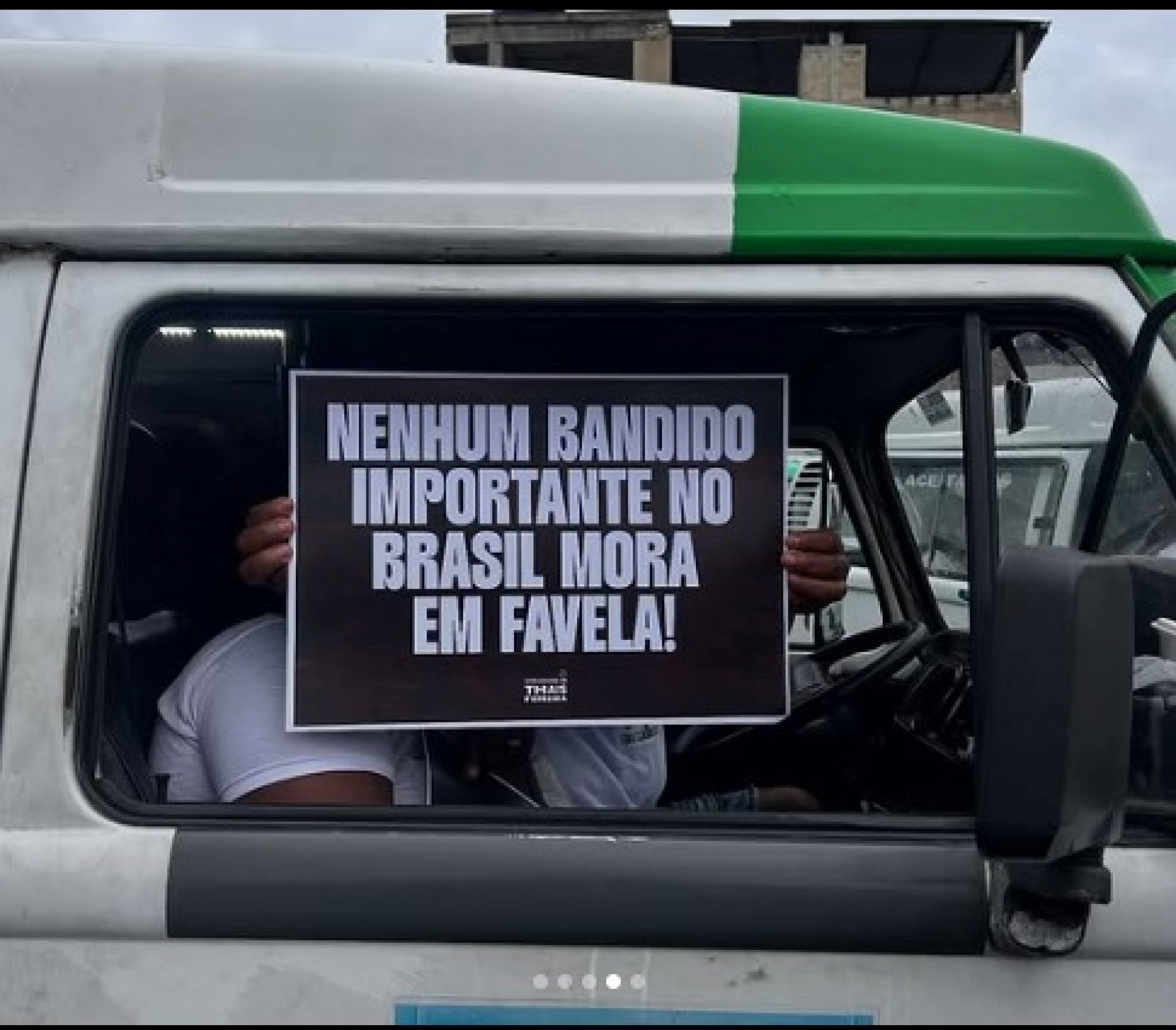 Moradores participam de ato contra megaoperação nos Complexos da Penha e Alemão - Reprodução/Redes sociais