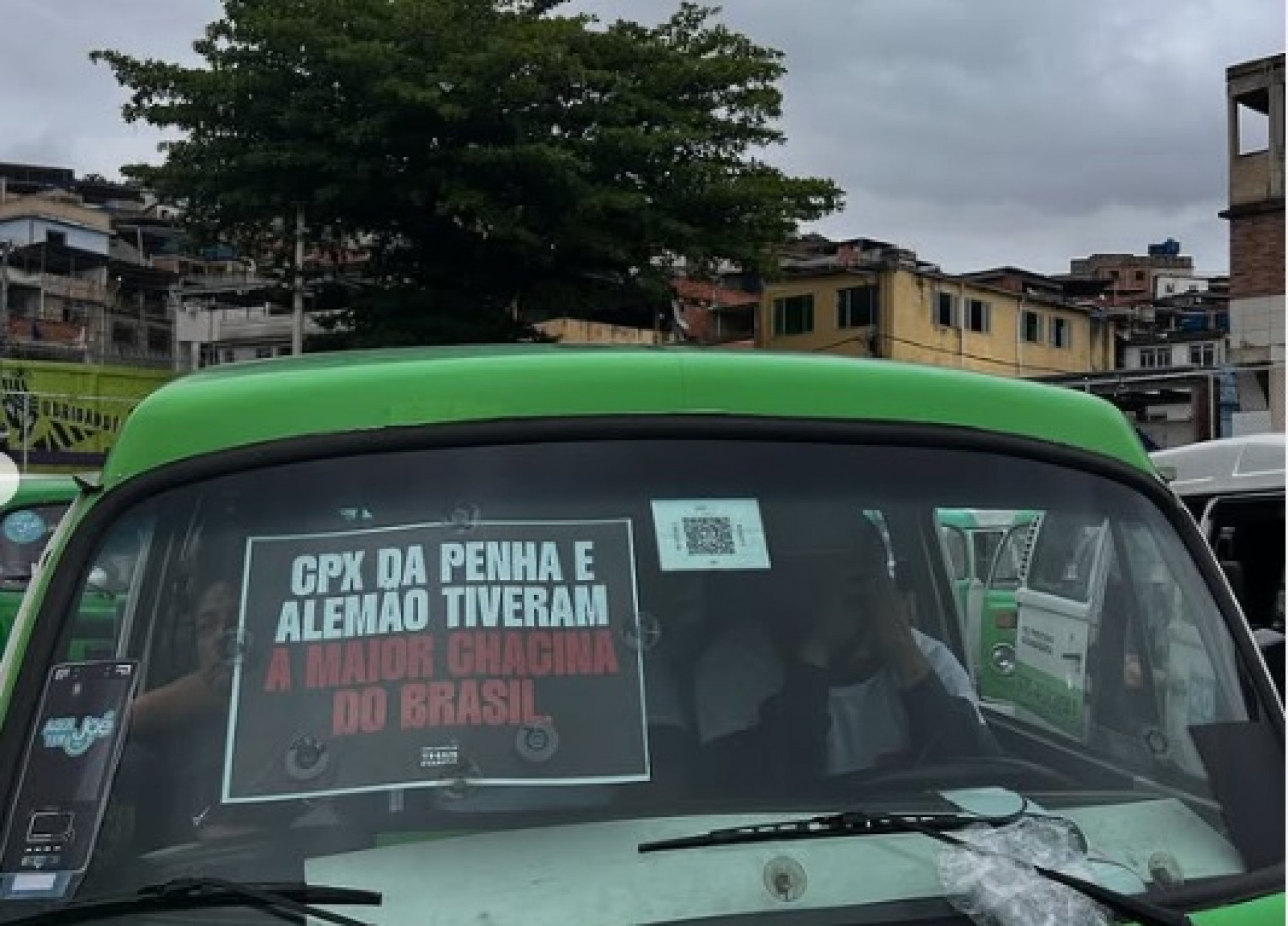 Moradores participam de ato contra megaoperação nos Complexos da Penha e Alemão - Reprodução/Redes sociais