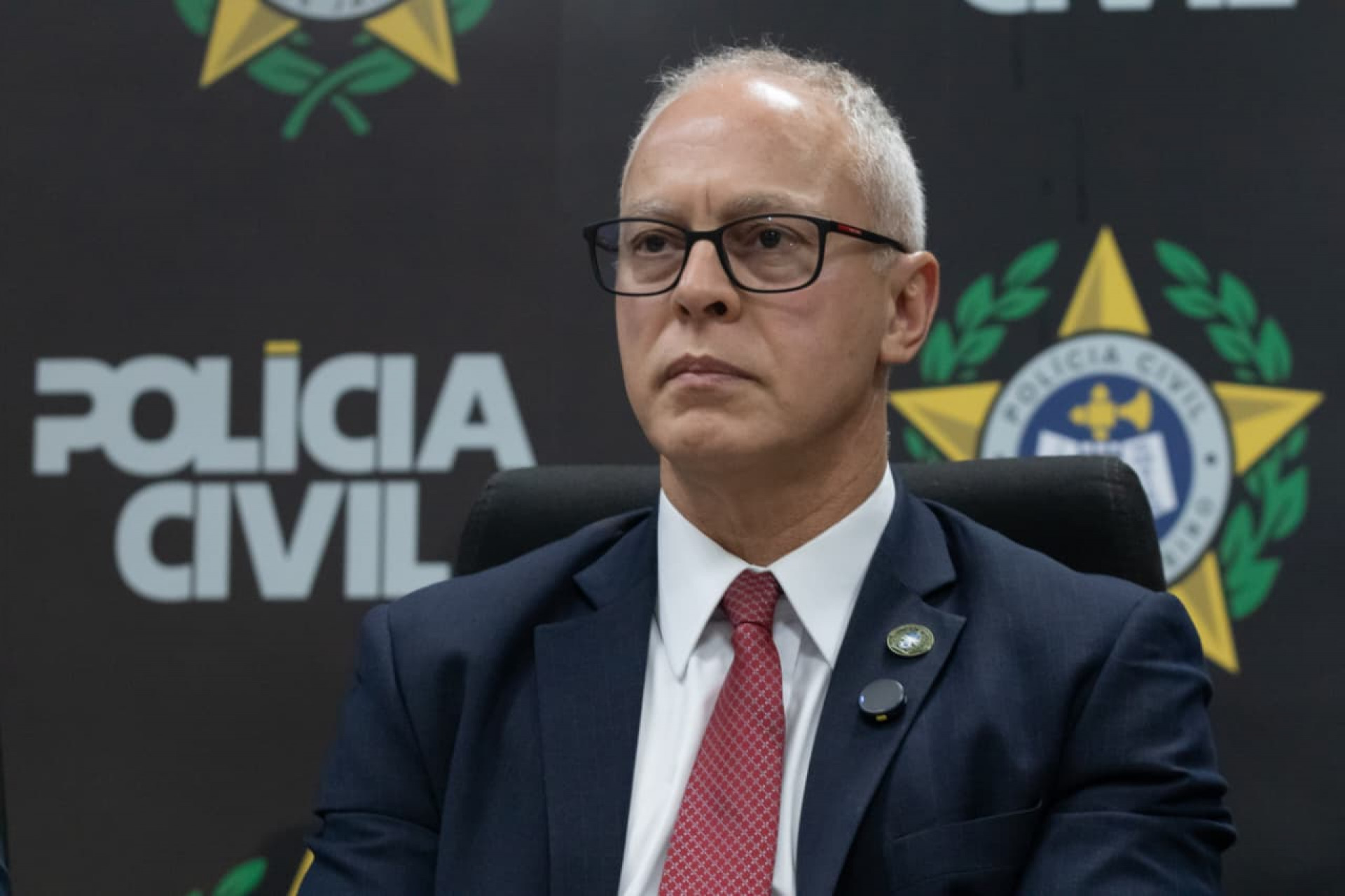 Delegado Victor Santos, secretário de Segurança Pública, concedeu coletiva na Cidade da Polícia - Érica Martin / Agência O Dia