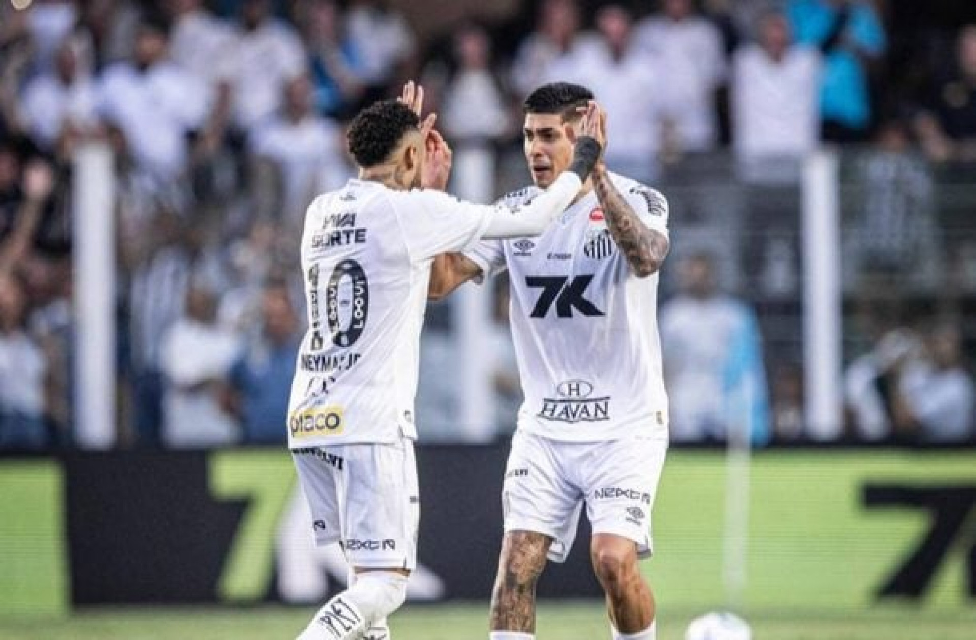 Adonis Frías lamenta empate do Santos com o Fortaleza: &#8220;Precisamos vencer&#8221;
