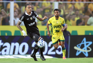 Botafogo recusa proposta de empréstimo por volante Newton