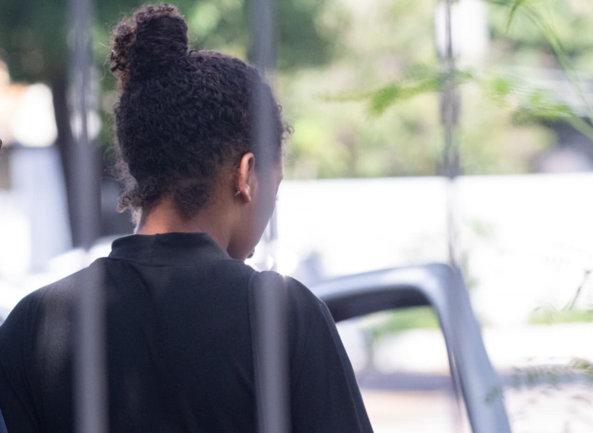 Familiares de mortos em megaoperação se emocionaram no Instituto Médico Legal - Érica Martin / Agência O Dia