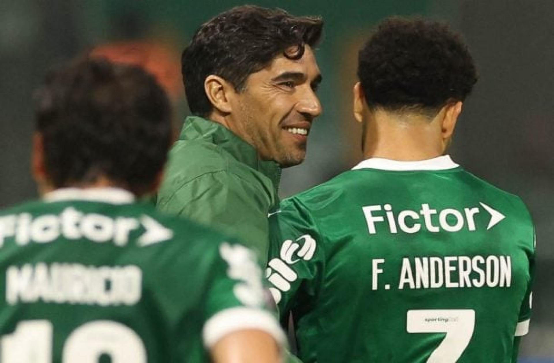 Abel exalta controle mental do Palmeiras e confiança total no elenco: &#8220;Vitória do todos somos um&#8221;
