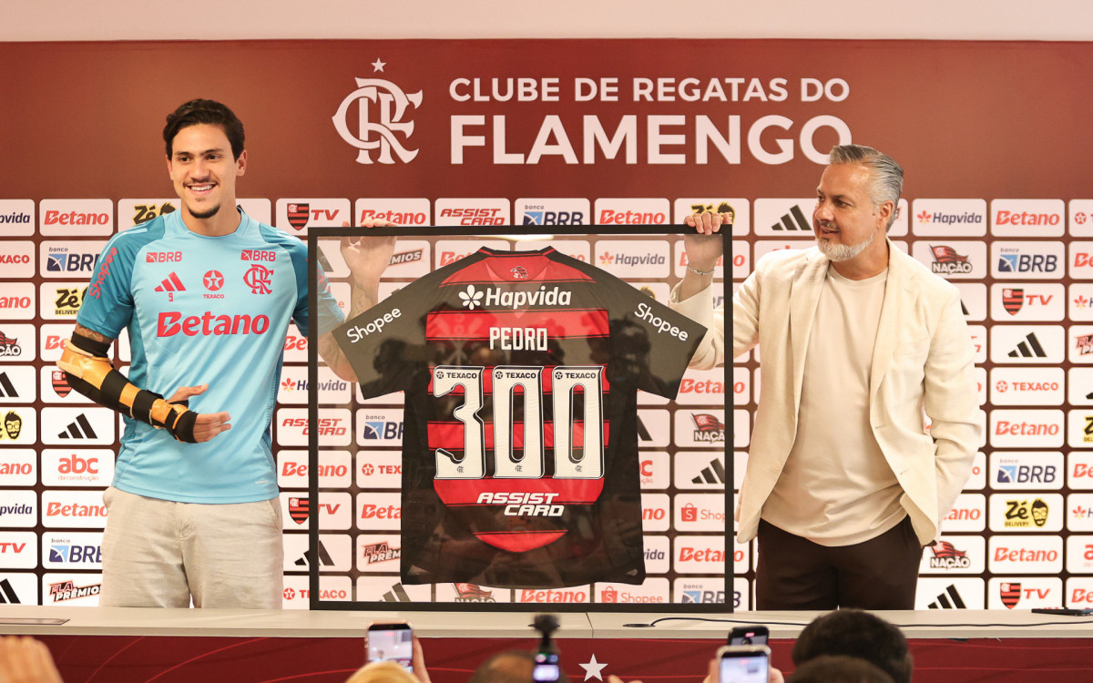 Pedro Celebra 300 Jogos no Flamengo e Mira a Libertadores: 'Só Gratidão!'