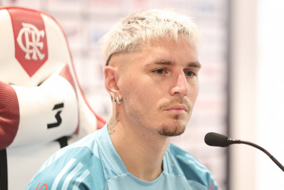 Varela admite que preferia LDU na final contra o Flamengo