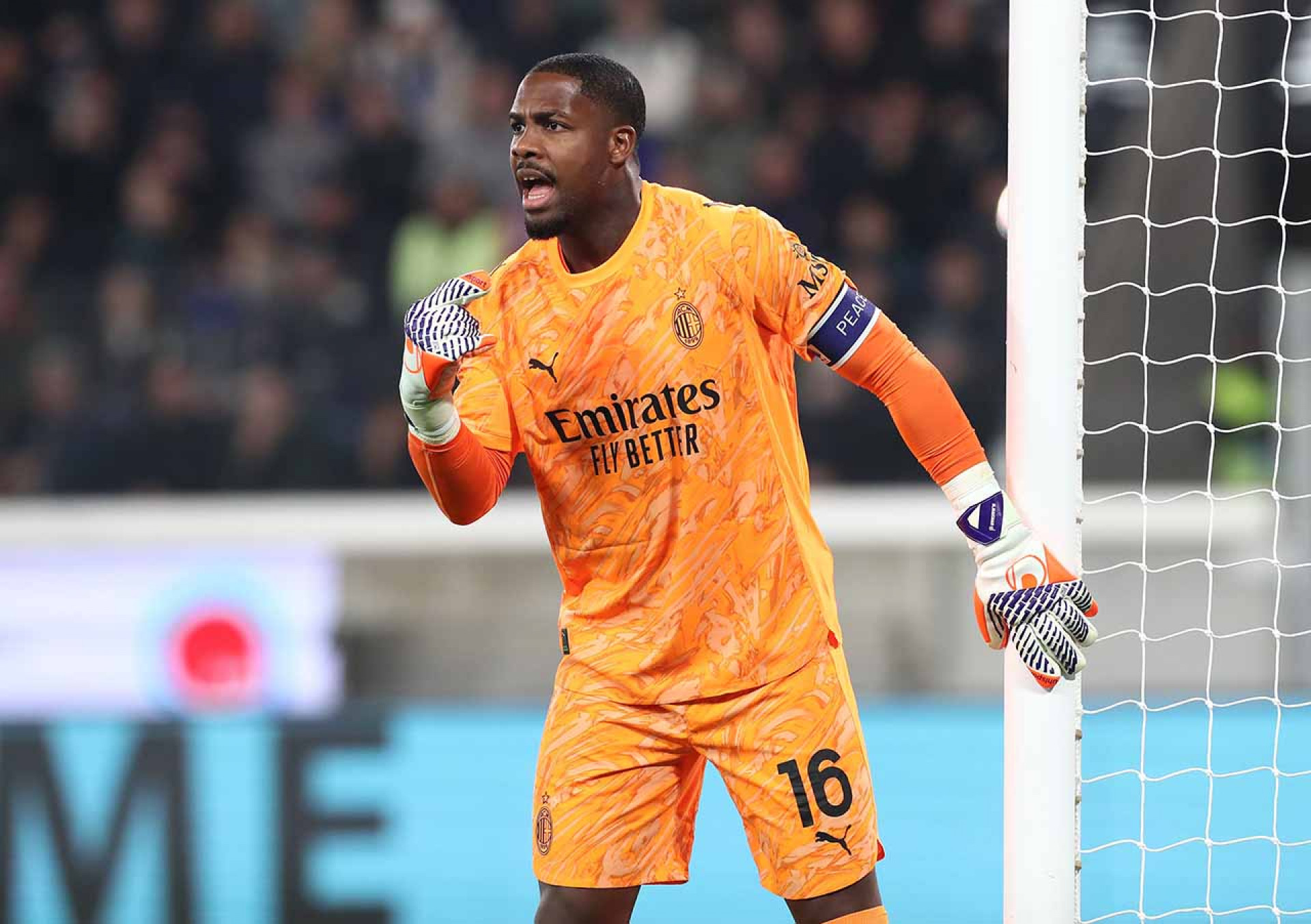 Milan corre risco de perder Maignan de graça ao fim da temporada