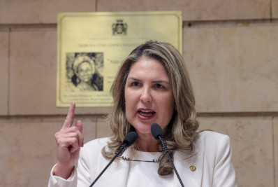 Vereadora Gigi Castilho é alvo de operação contra desvios de verbas de creches na Zona Oeste