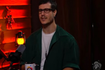 Emiliano D'Avila expõe ambiente tóxico em 'Avenida Brasil'