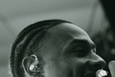 Ex-BBB Paulo André debuta como cantor