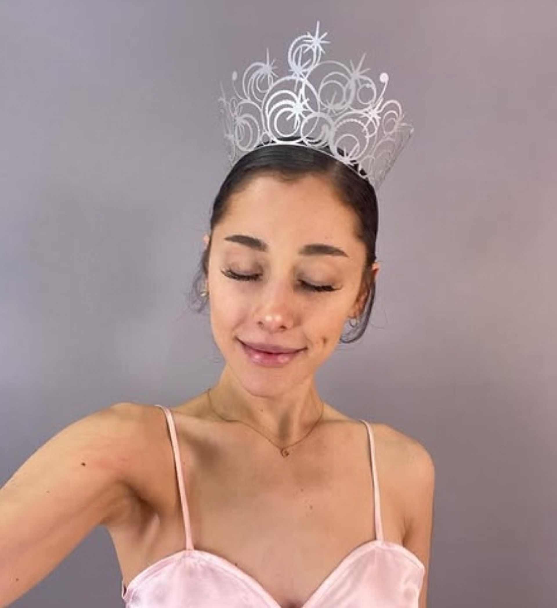 Ariana Grande como Glinda - Reprodução / Instagram