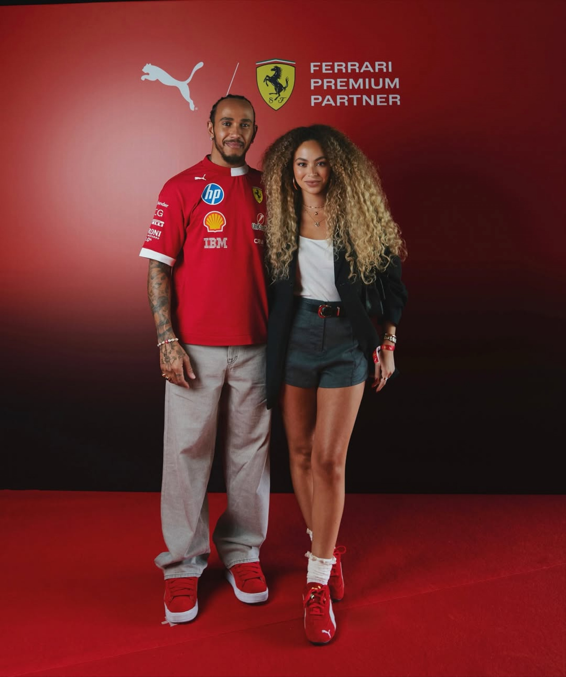 Lewis Hamilton e Julia Rodrigues - Reprodução/Instagram 