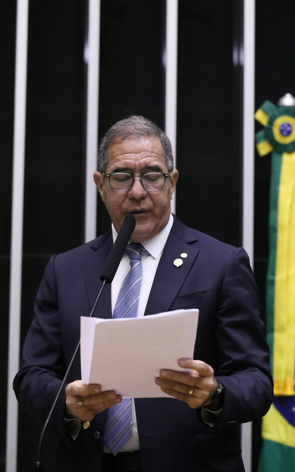 URGENTE: Câmara aprova lei que pode impedir aborto legal para crianças. Entenda!