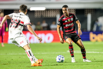 Empate na Vila reduz chances de título do Flamengo no Brasileirão