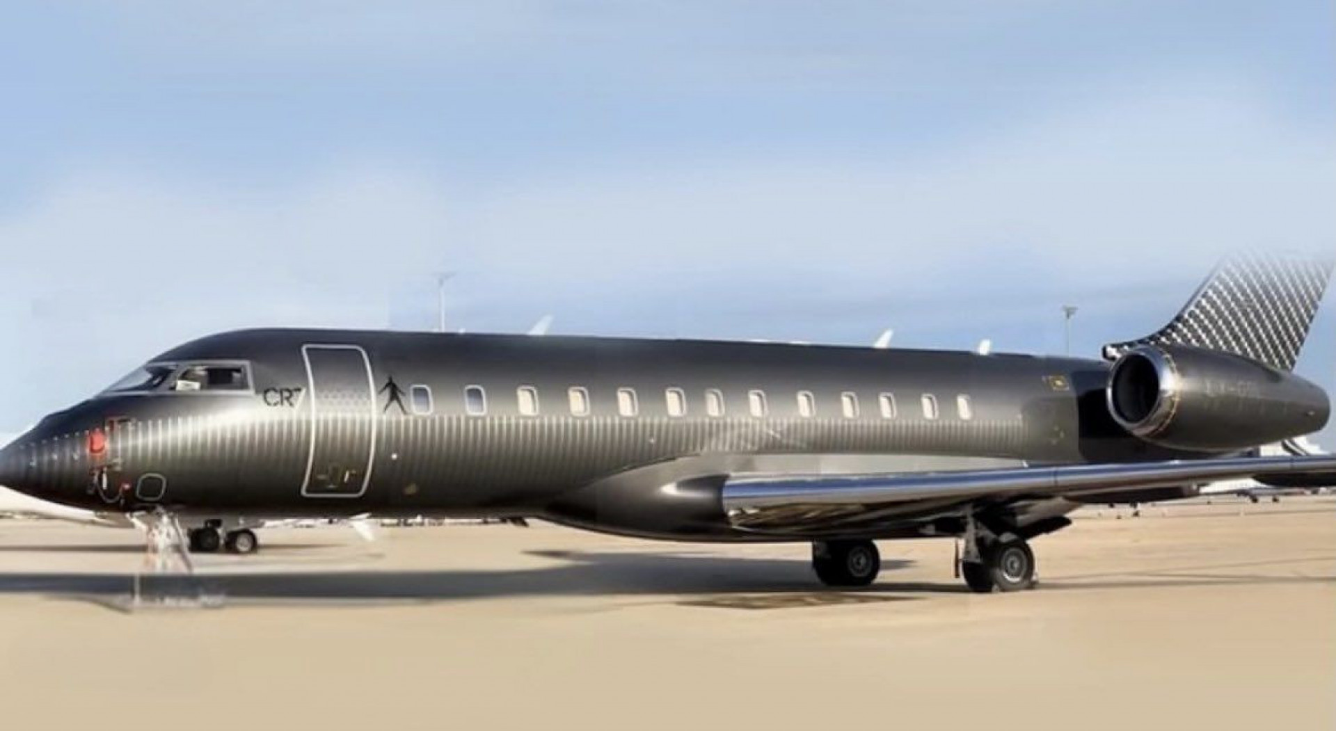 Fortuna de Cristiano Ronaldo: avião Bombardier Global Express, modelo 6500, de R$ 309 milhões - Divulgação