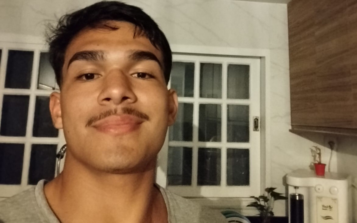 Lucas Lohmann Hamada, de 18 anos, se forma este ano e busca uma vaga em Medicina por meio do Enem - Arquivo pessoal