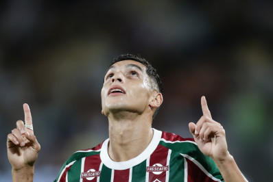 Herói da vitória do Fluminense, Serna revela dica de auxiliar em lance de gol