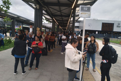 Trabalhadores da Viação Real não chegam a acordo e mantêm greve para esta terça