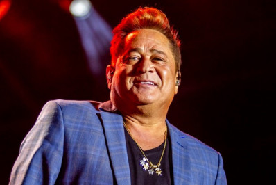 Leonardo admite uso diário de 'azulzinho' para manter desempenho sexual