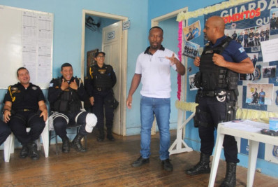 Guardas municipais de Quatis participam de roda de conversa sobre o mês de prevenção ao câncer de próstata