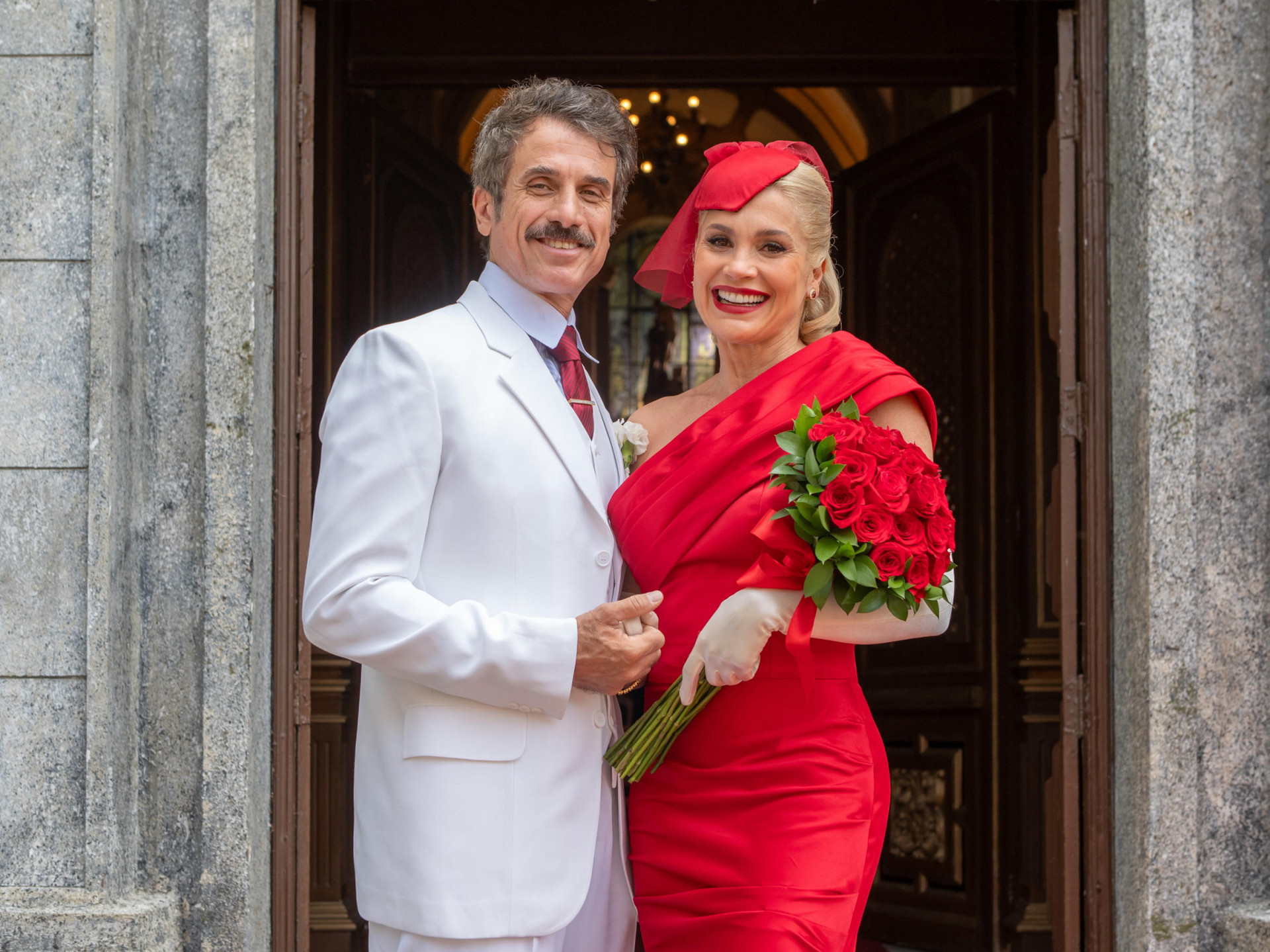 Ernesto ( Eriberto Leão ) e Sandra ( Flávia Alessandra ) se casam - Globo/ Estevam Avellar