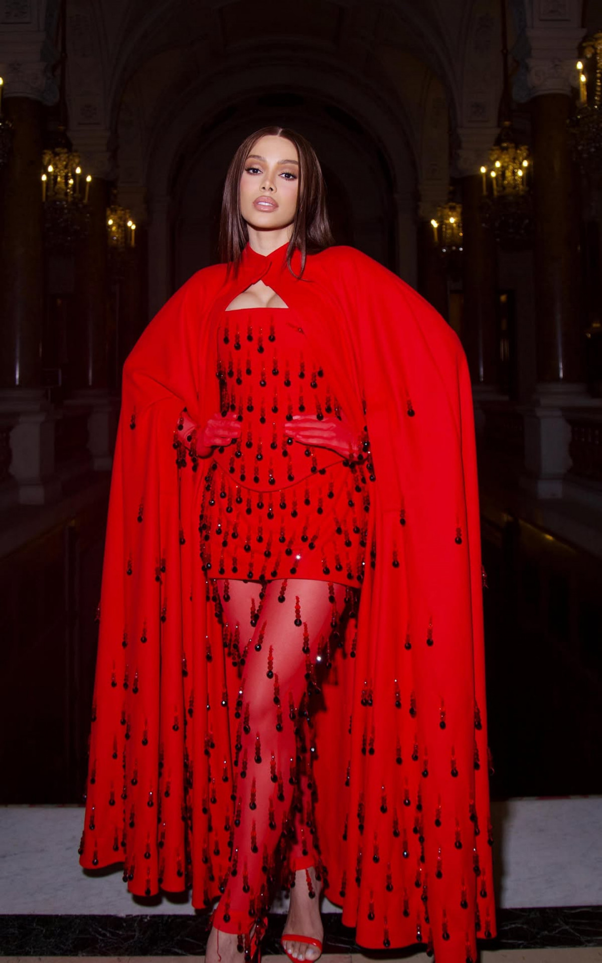 Anitta Revela o Motivo Chocante por Trás do Retorno ao Brasil: 'Desesperada!'