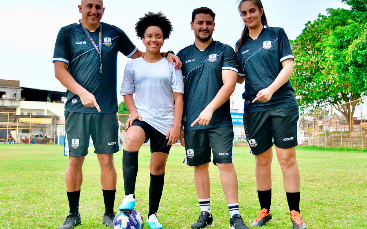 As aulas acontecem às quartas e sextas-feiras, das 14h às 17h, e atendem jovens de 13 a 18 anos