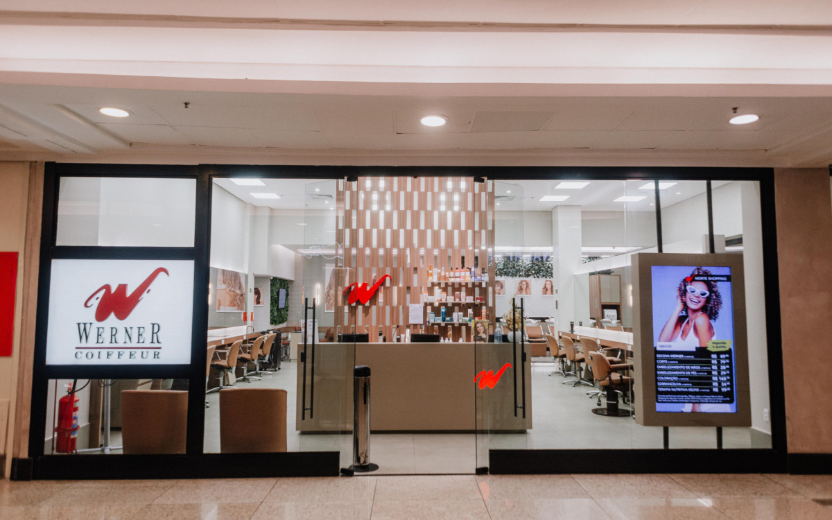 Urgente! Rede de Salões de Beleza Abre 37 Vagas de Emprego com Salários Incríveis!