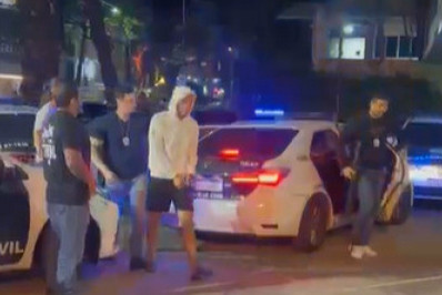 Homem é preso por aplicar golpe do 'Boa noite, Cinderela' em turistas na Zona Sul 