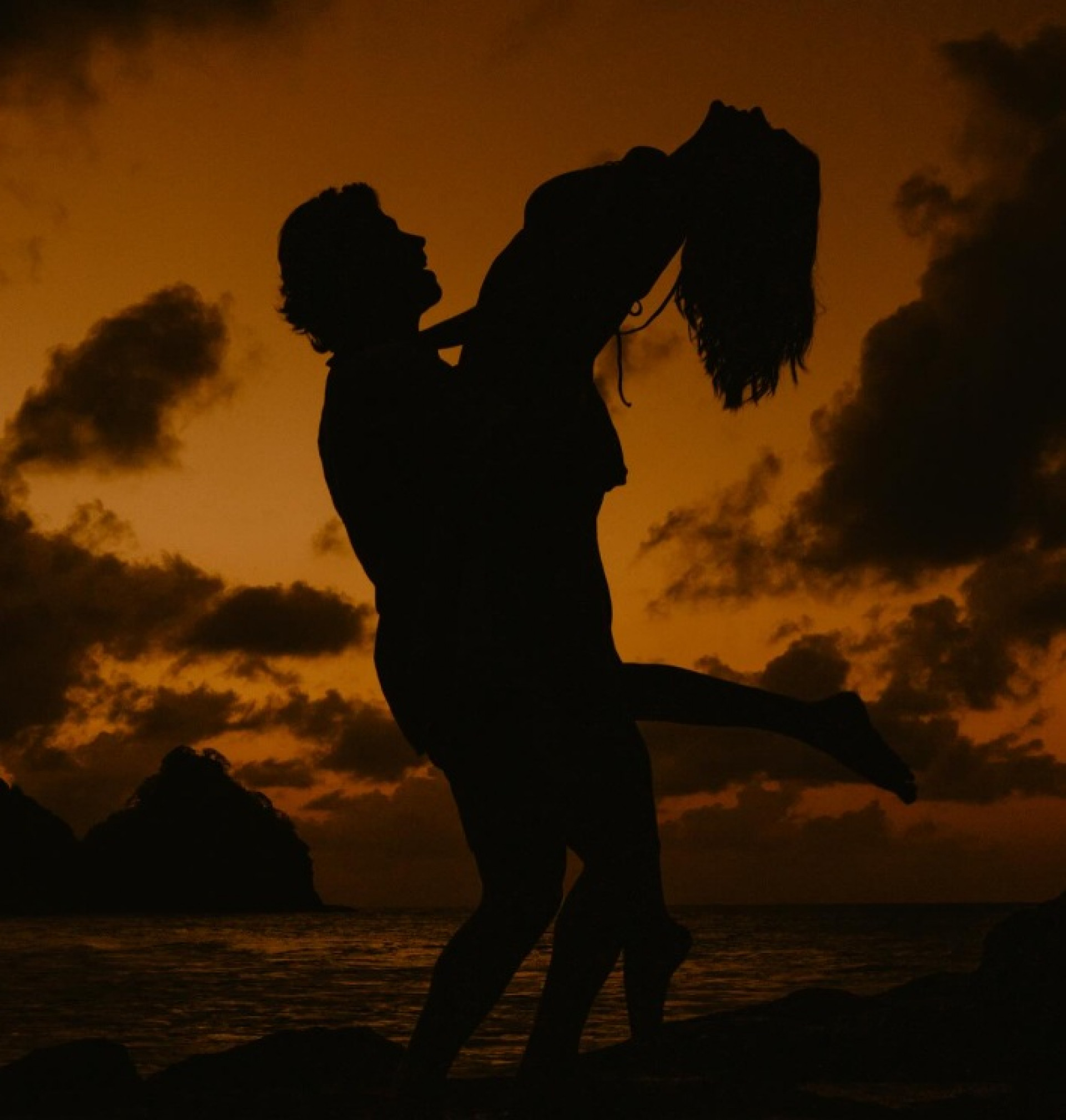 Jakelyne Oliveira e Mariano em Lua de Mel em Fernando de Noronha - Iaponã (@neuronha)