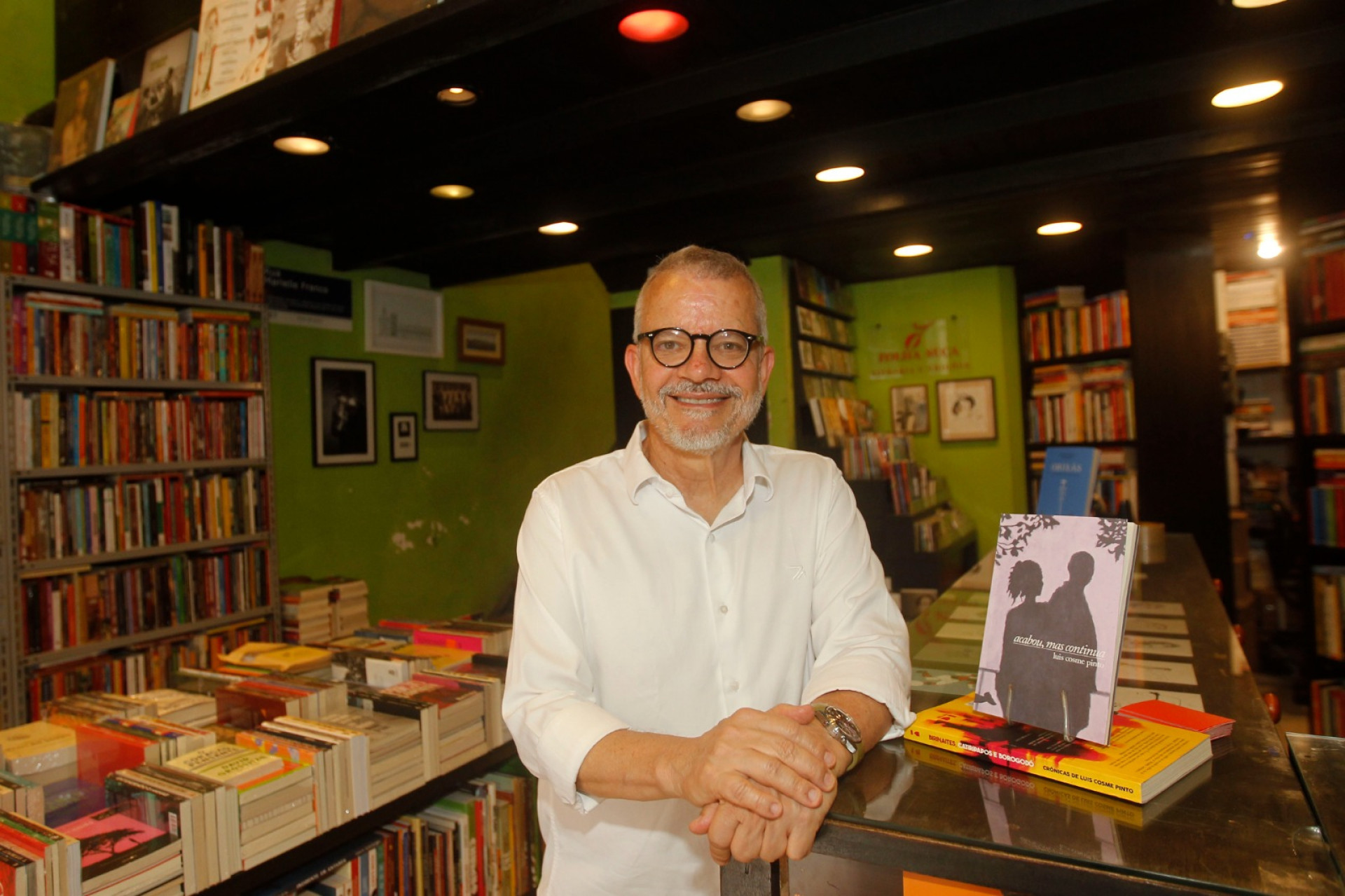 No livro, Luis Cosme Pinto se aprofunda em temas como relacionamentos e reflexões sobre a vida - Reginaldo Pimenta / Agência O Dia