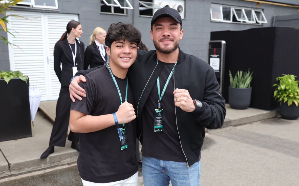 Wesley Safadão e o filho Yhudy prestigiam o GP de Fórmula 1 em São Paulo - Brazil News