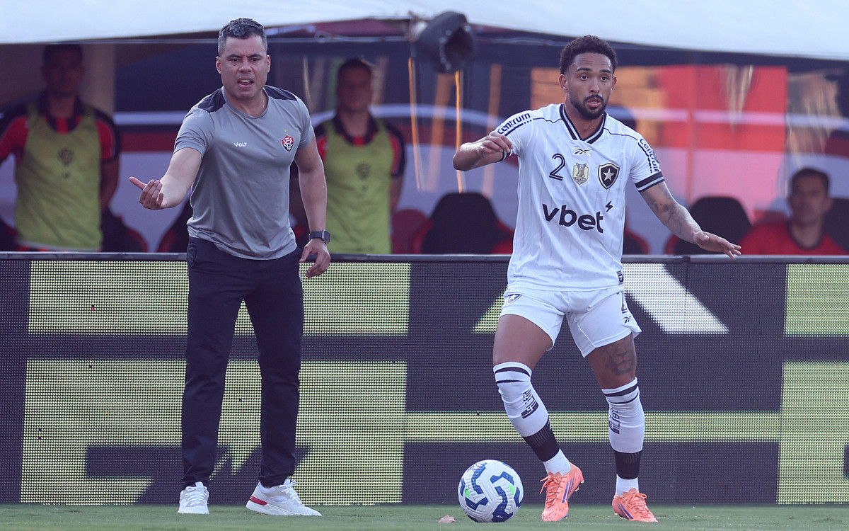 Vitinho. Vitoria x BOTAFOGO 