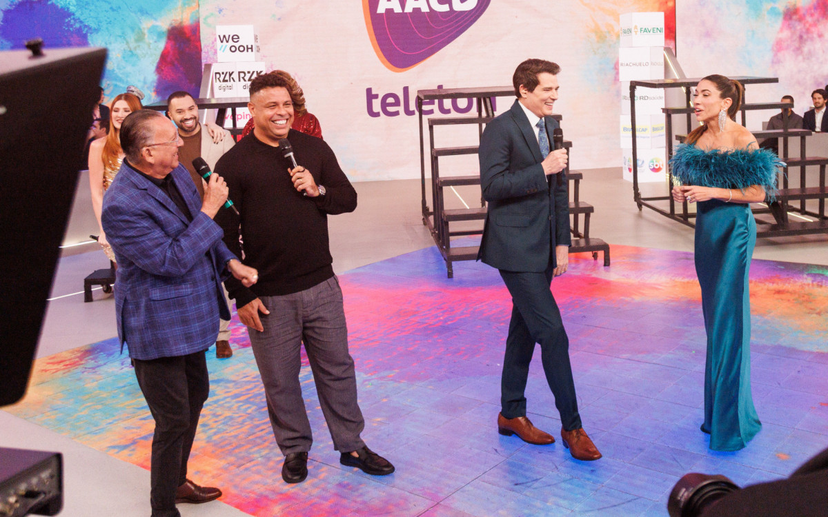 Galvão Bueno, Ronaldo, Celso Poriolli e Patrícia Abravanel no Teleton - Clayton Felizardo/Brazil News