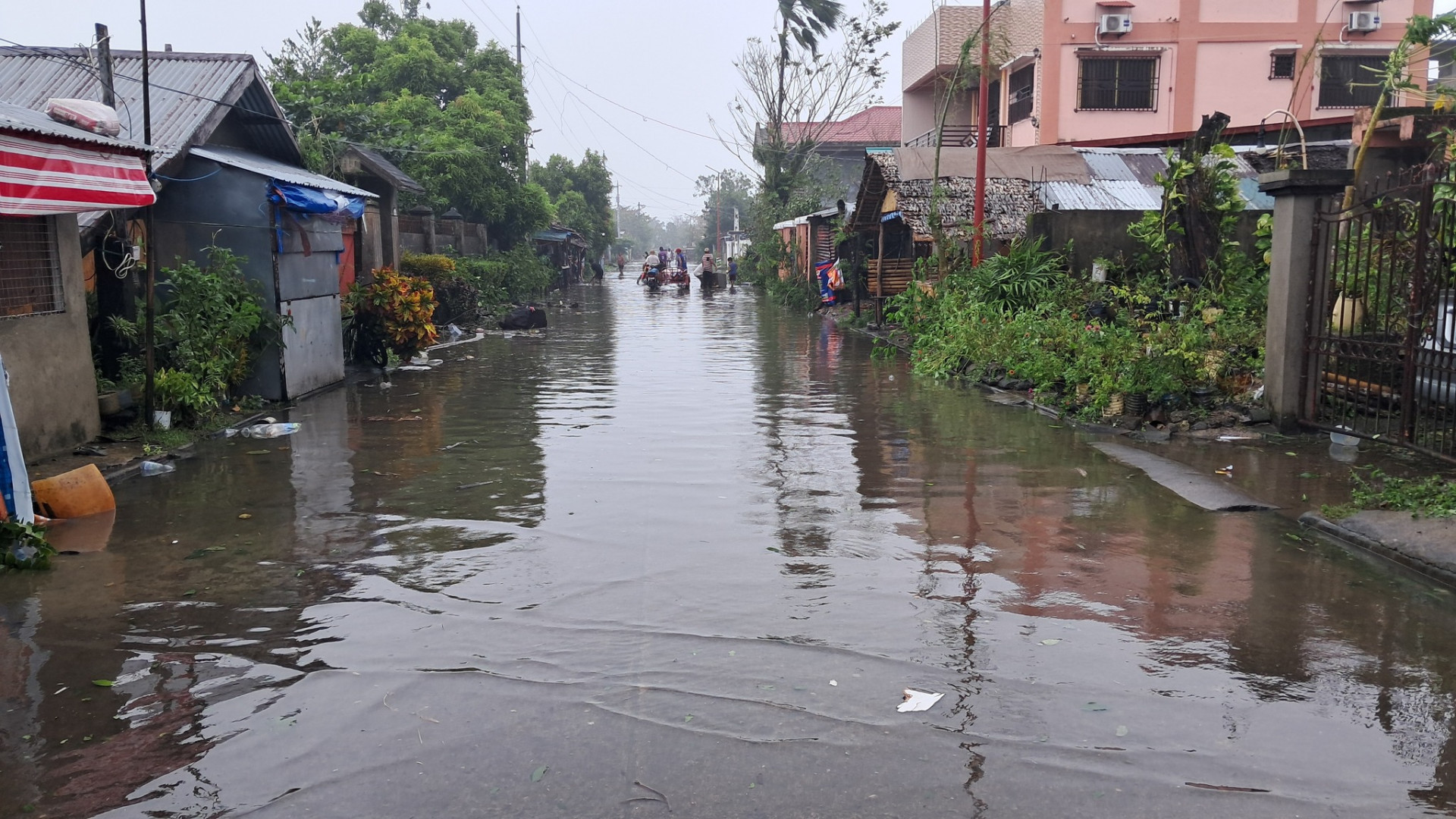 Supertufão deixa rastro de destruição no município de Pandan, em Catanduanes, nas Filipinas - Reprodução / MDRRMO de Pandan