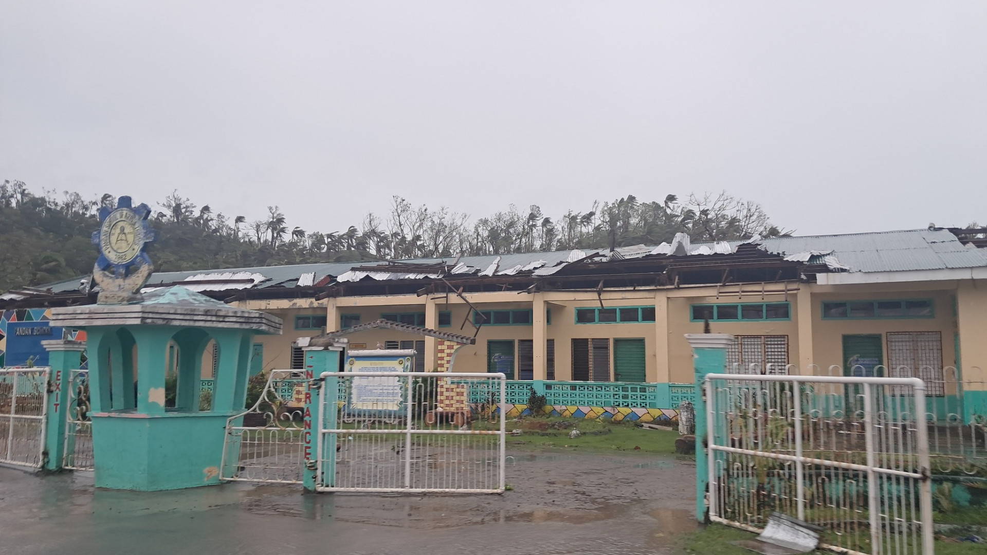 Supertufão deixa rastro de destruição no município de Pandan, em Catanduanes, nas Filipinas - Reprodução / MDRRMO de Pandan