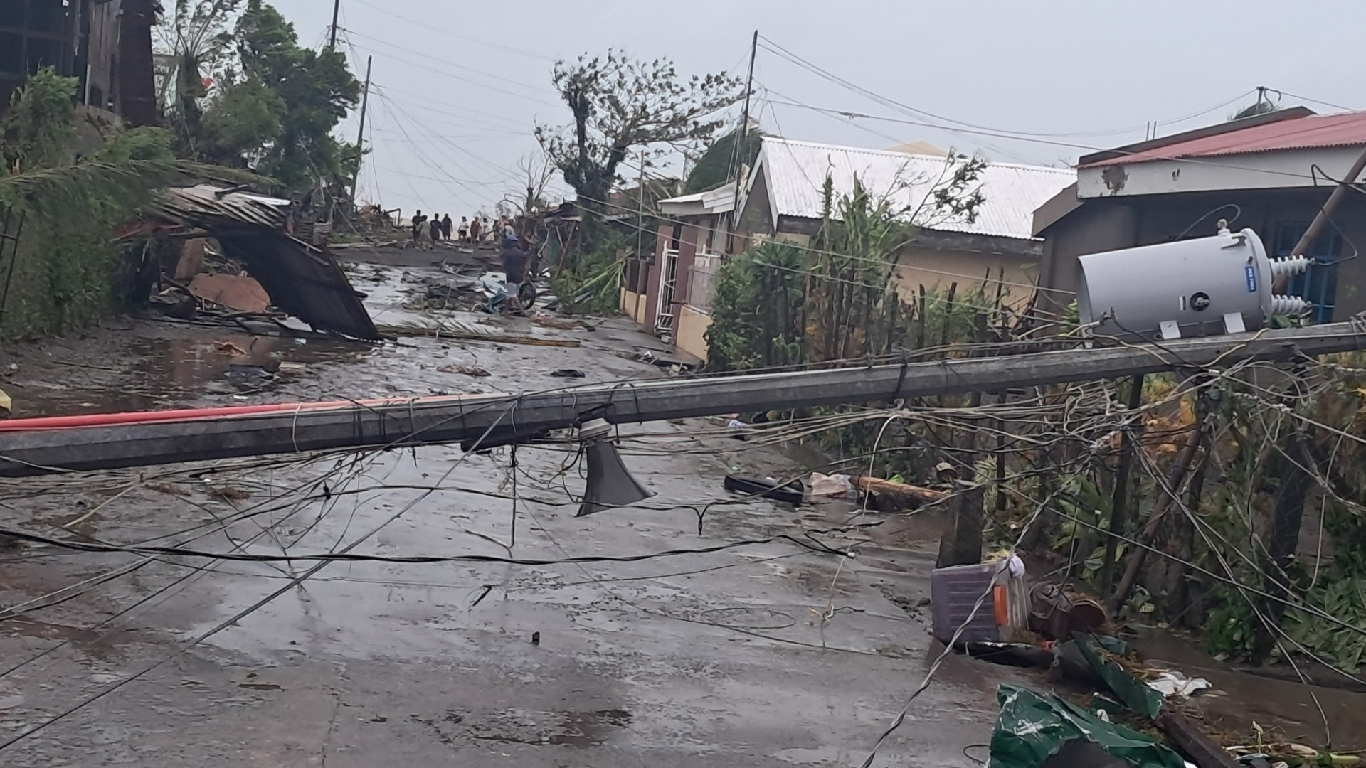 Supertufão deixa rastro de destruição no município de Pandan, em Catanduanes, nas Filipinas - Reprodução / MDRRMO de Pandan