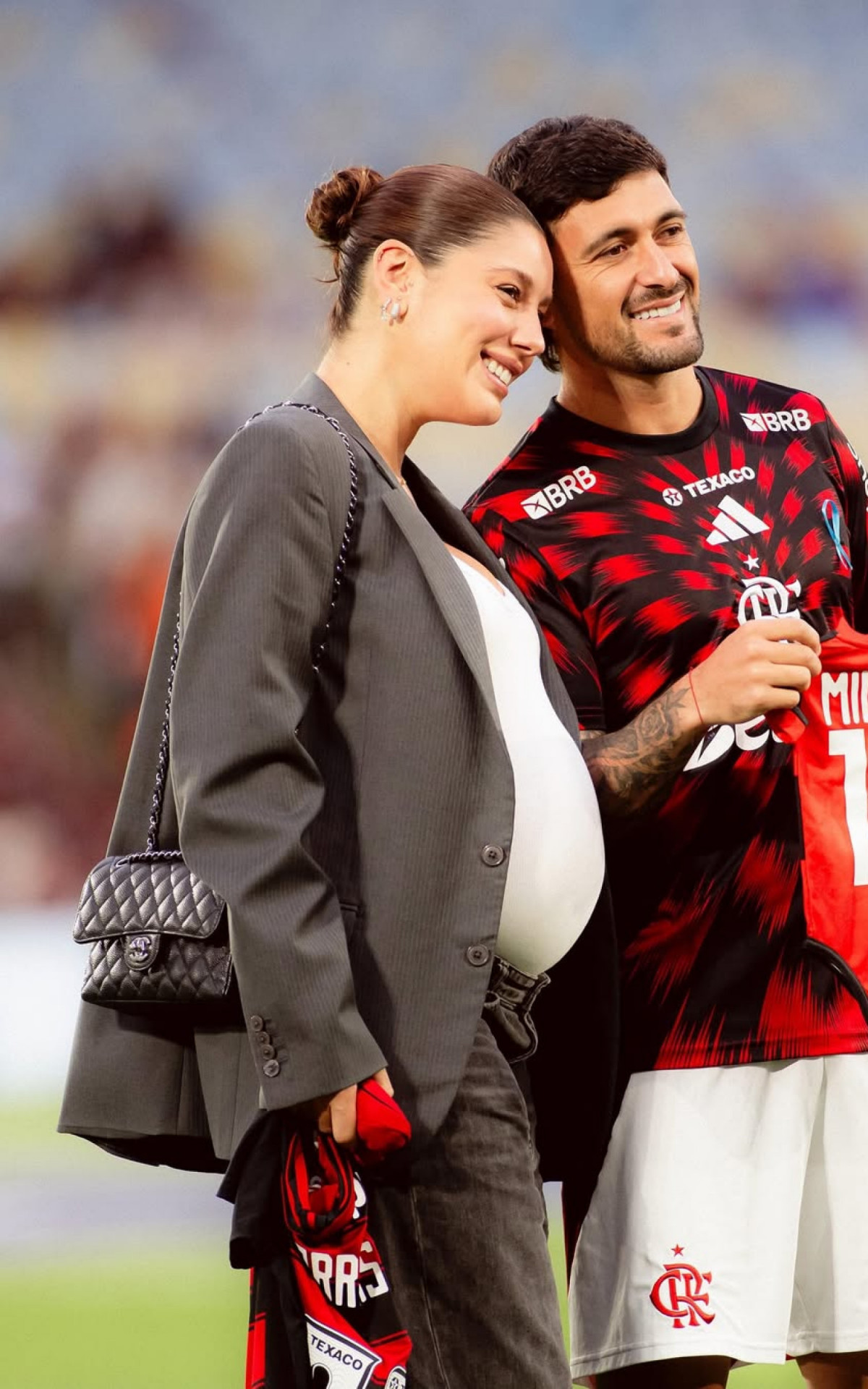 Arrascaeta e Camila Bastiani revelam nome do primeiro filho, Milano - Reprodução / Instagram