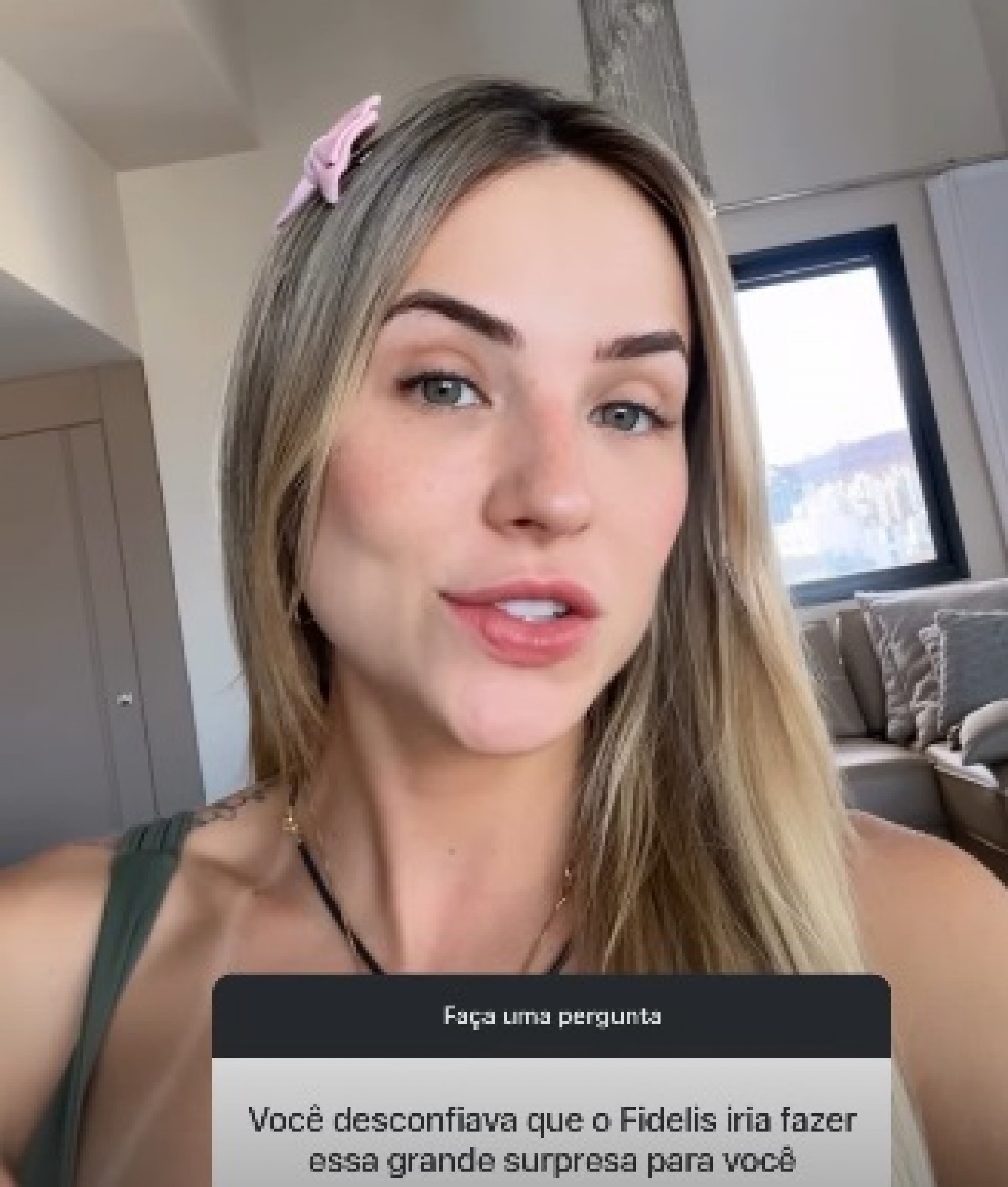 Gabi Martins foi pedida em namoro em um bar  - Reprodução/Instagram