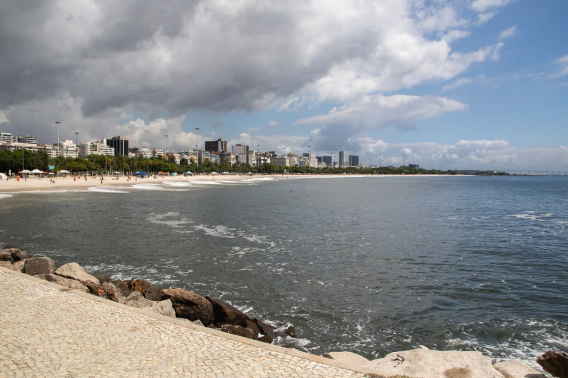 Sol volta a brilhar na cidade do Rio, mas céu ainda apresenta nebulosidade - Érica Martin / Agência O Dia