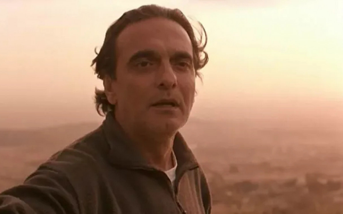 Ator iraniano Homayoun Ershadi, conhecido pelo filme 'Gosto de Cereja' - Reprodução / internet