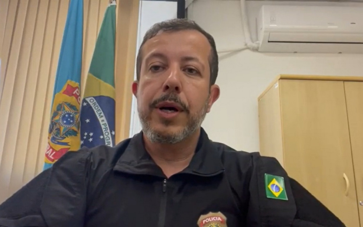De acordo com o chefe da Delegacia da Polícia Federal em Macaé, Adriano Espindula Soares, um homem foi preso em flagrante em uma farmácia da cidade