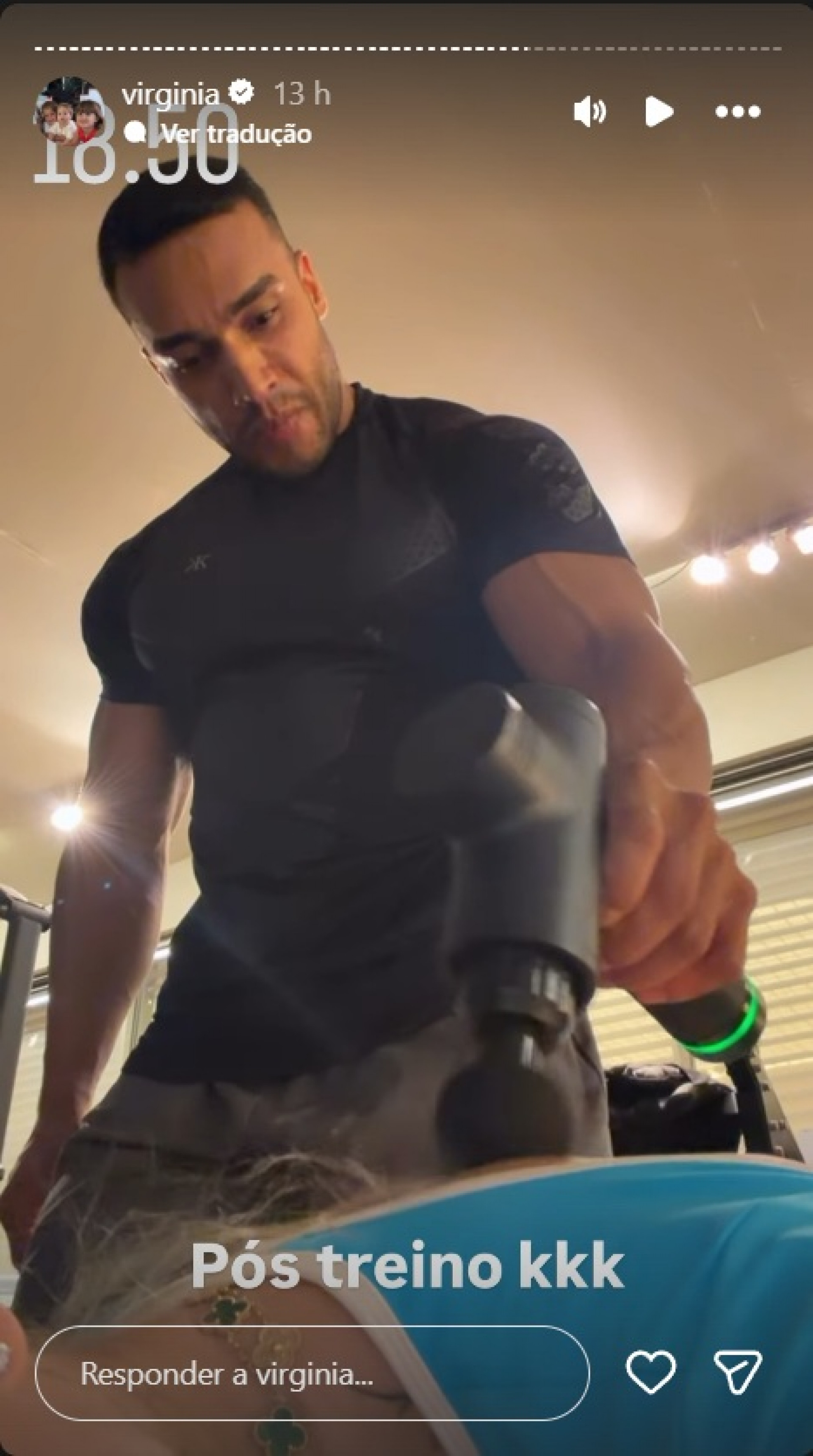 Virginia recebe massagem do novo personal trainer - Reprodução / Instagram